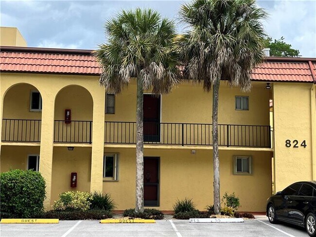 Foto del edificio - 824 SW 9th St Cir
