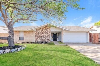 Building Photo - 1702 Marblehead Dr