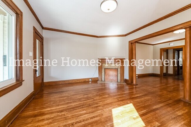 Foto del edificio - Remodeled Right Double in the Heart of Lak...