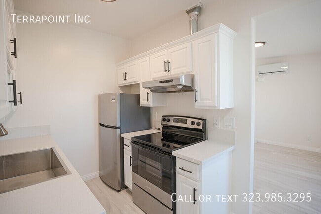 Photo - 825 W 167th St Apartment