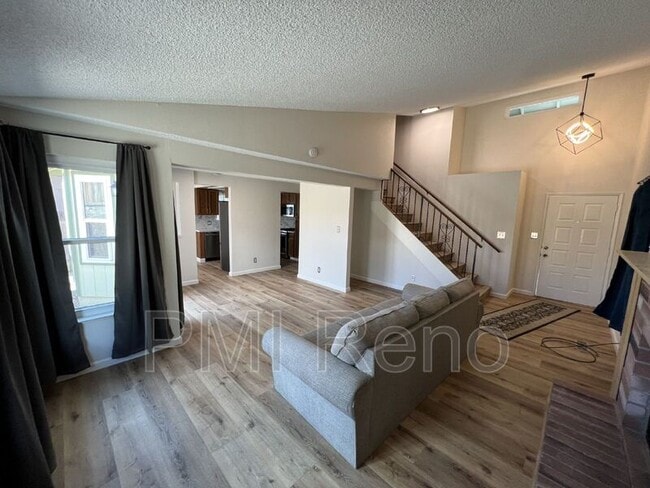 Building Photo - 1456 Canyon Creek Rd