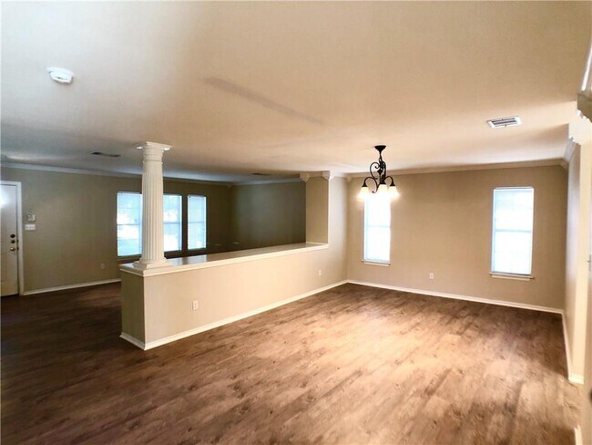 Foto del edificio - 11227 Kingsgate Dr