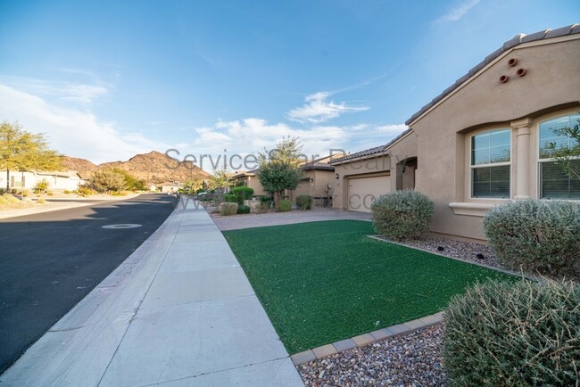 Building Photo - 9275 W Plum Rd