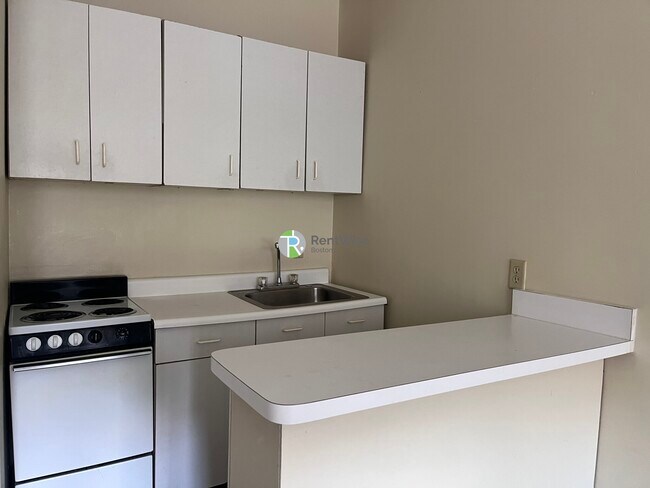 Foto del edificio - 1118 Commonwealth Ave