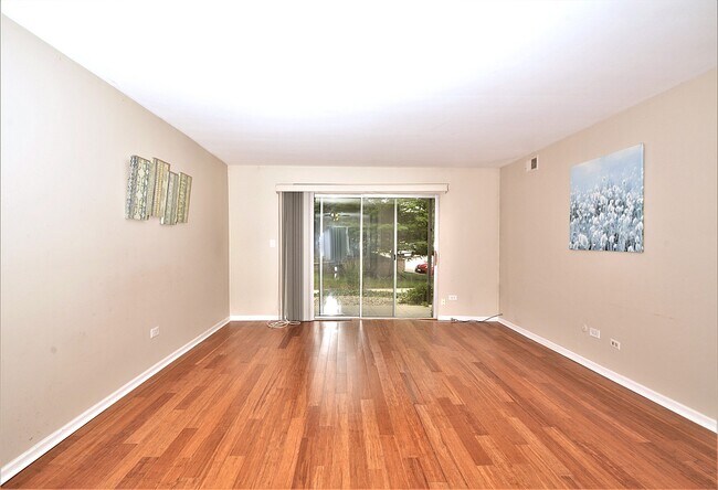 Building Photo - 6173 Knoll Ln Ct