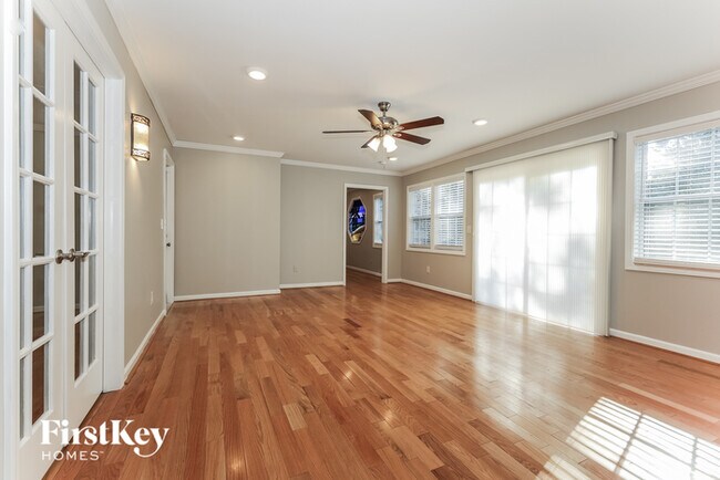 Foto del edificio - 2067 Shillingwood Dr NW