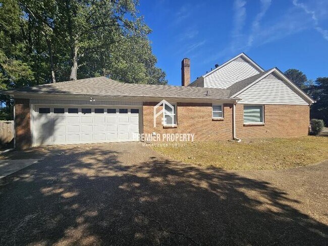 Building Photo - 2991 Leyland Cove