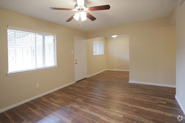 Robinson Manor Apartments Rentals - Universal City, TX | Apartments.com