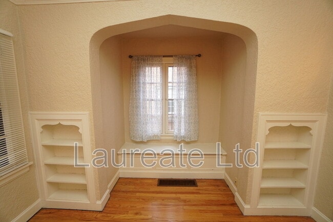 Foto del edificio - 1416 Elm St