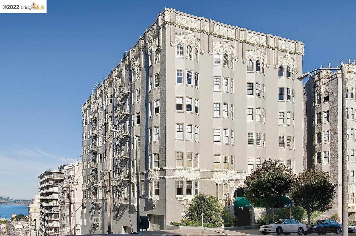 Primary Photo - 2090 Pacific Ave