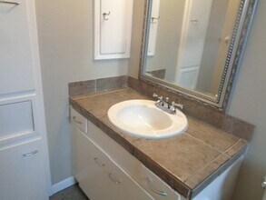 Building Photo - 2225 Mimosa Dr