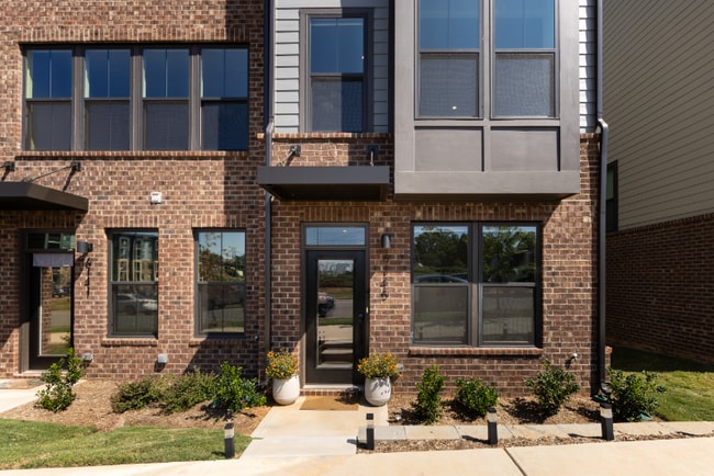 Building Photo - 6145 Sta Xing Ave