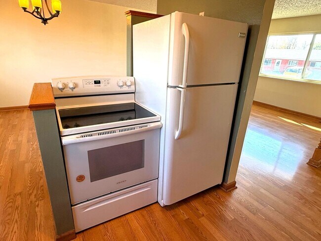 Foto del edificio - Updated 3 bedroom 2 bath with central air