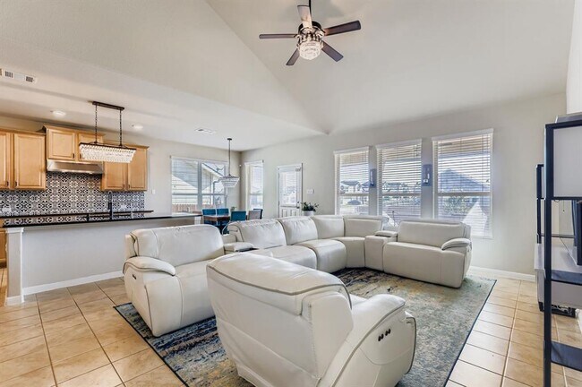 Foto del edificio - 19433 Colgin Dr