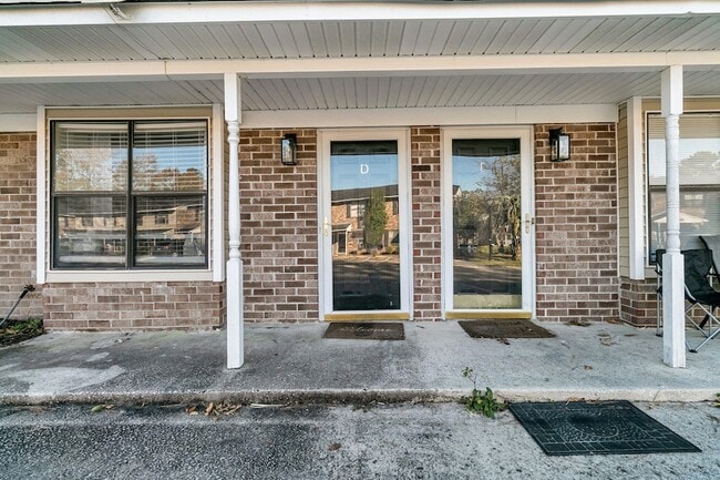 Foto del edificio - 6247 Lucille Dr