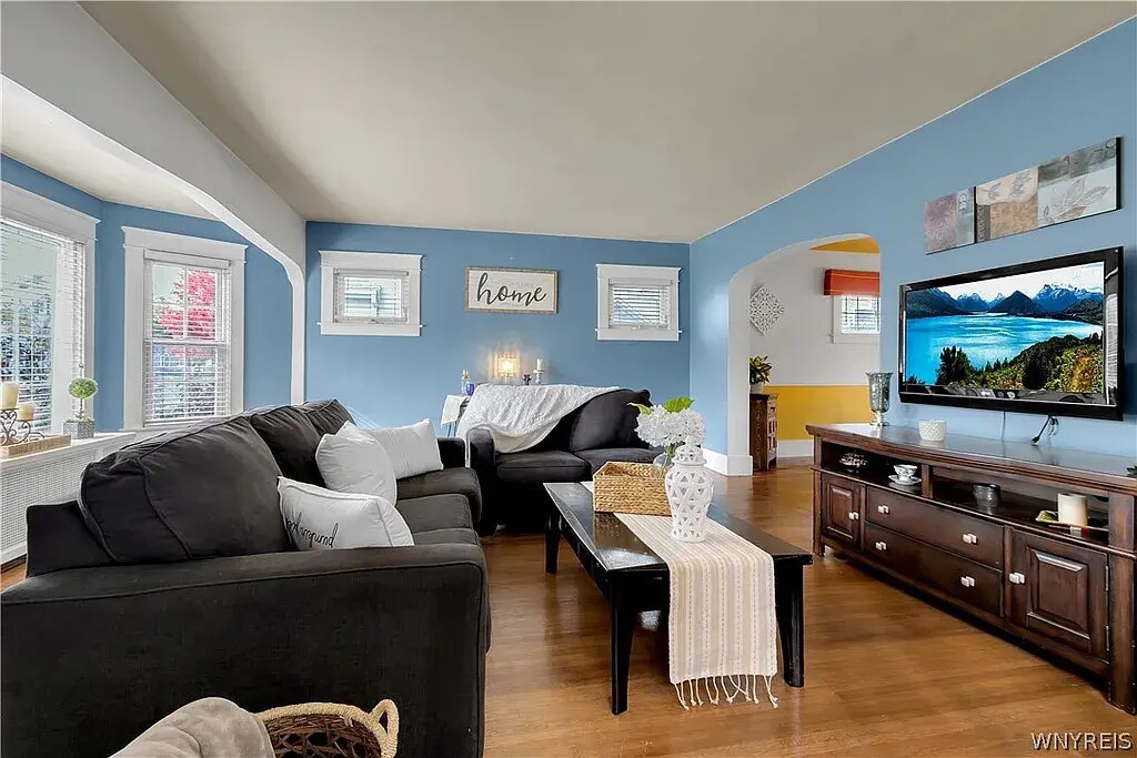 402 Argonne Dr, Buffalo, NY 14217 House Rental in Buffalo, NY