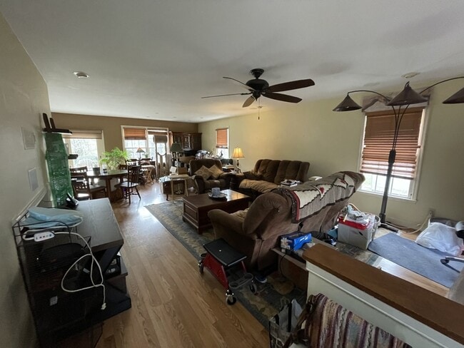 Building Photo - 6108 N Willow Pond Dr