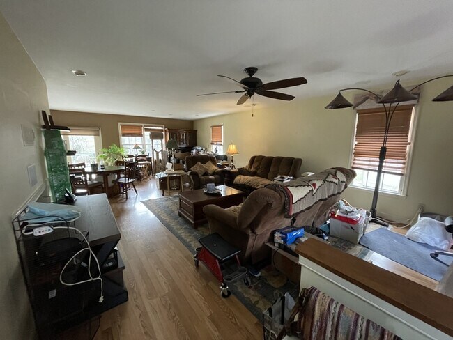 Foto del edificio - 6108 N Willow Pond Dr