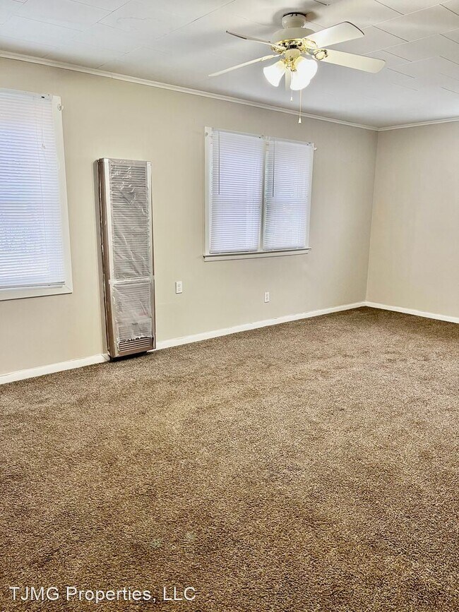Building Photo - 3 br, 1 bath House - 264 Cloveridge Road