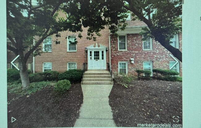 Building Photo - 774 Quince Orchard Blvd