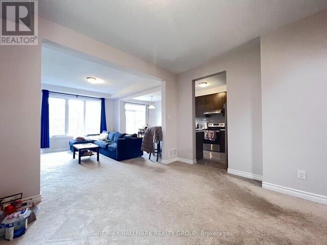 Building Photo - 153 Pictou Cres