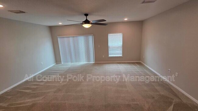 Building Photo - 3867 Hampstead Ln