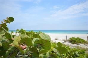 Building Photo - 2 br, 2 bath Condo - 6000Collins Ave #304