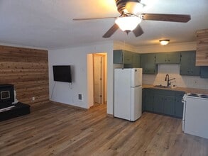 Building Photo - 22859 Miners Ave