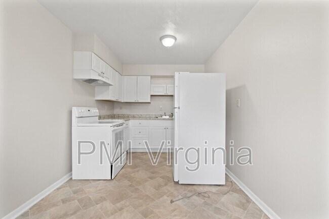 Foto del edificio - 2412 Courtney Ave