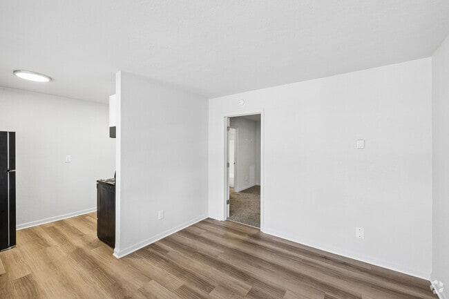 1BR, 1BR - 414SF - Living Room - East Beach Apartments