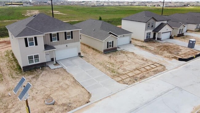 Building Photo - 4100 Scarlet Oak Ln