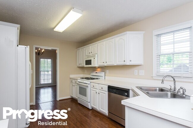 Building Photo - 39 Crestview Dr