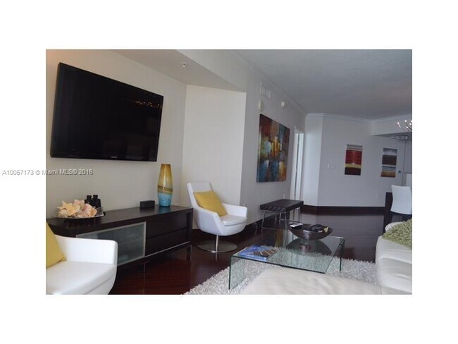 Foto del edificio - 16699 Collins Ave