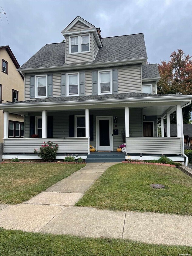 Primary Photo - 42 Orchard St