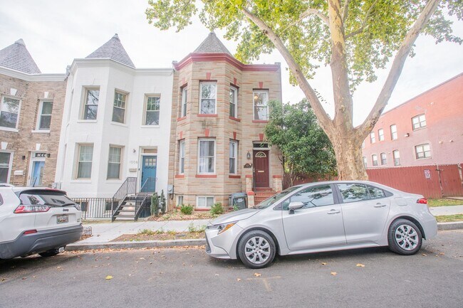 Foto del edificio - Charming 3 BR/2.5 BA Townhome in Columbia ...