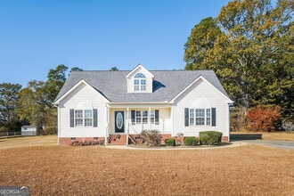 Building Photo - 320 Sumter Dr NE