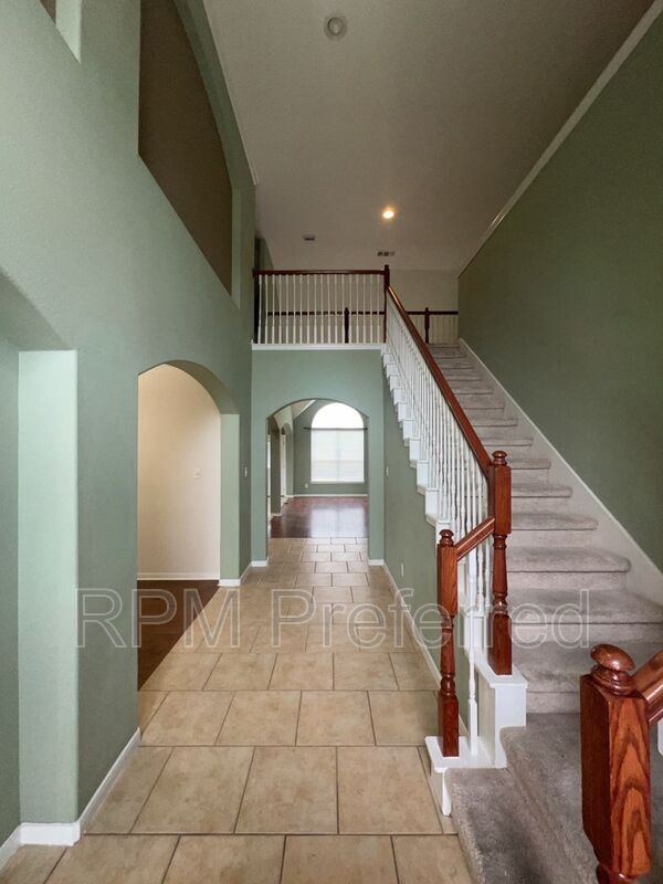 Building Photo - 2513 Flycatcher Cove Dr