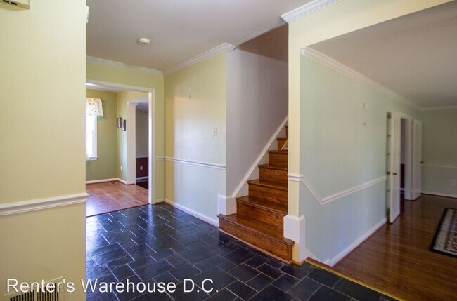 Building Photo - 5 br, 4 bath House - 1116 Walker Rd