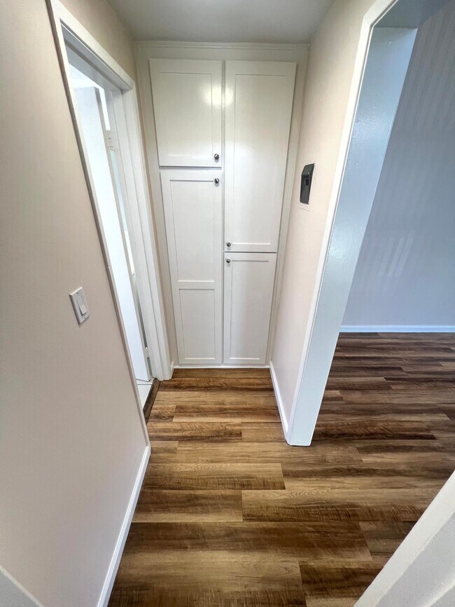 Foto del edificio - 3704 Midvale Ave