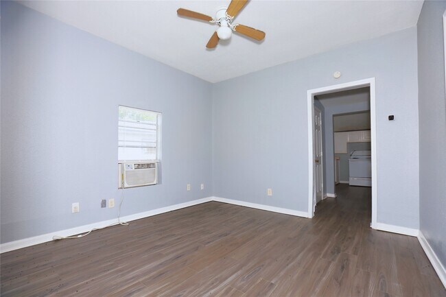 Foto del edificio - 107 Prewitt Ln