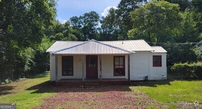 Building Photo - 810 N Jackson St