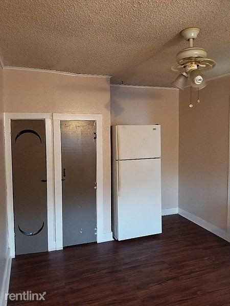 Building Photo - 1 br, 1 bath Apartment - 619 Benton Street