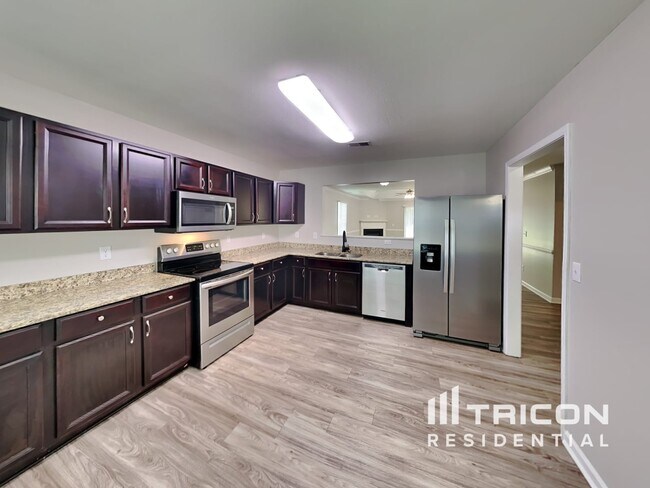 Foto del edificio - 1204 Green Turf Ln