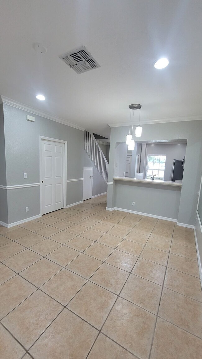 Foto del edificio - 10077 Lone Cypress St