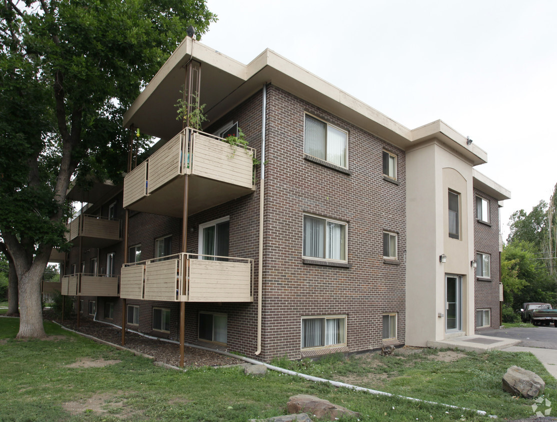 Building Photo - Off Belmar Apartments