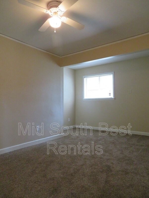 Foto del edificio - 3262 Ridgecrest St