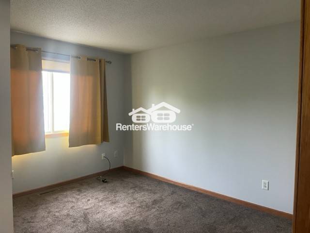 Building Photo - 17945 96th Ave N