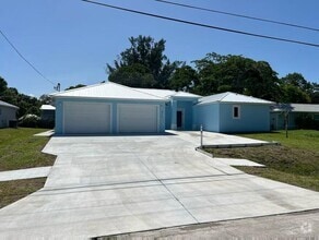 Building Photo - 5911 Seagrape Dr