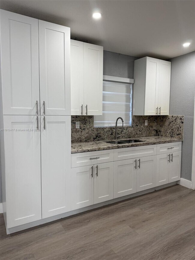 Foto del edificio - 3098 NW 20th Ct