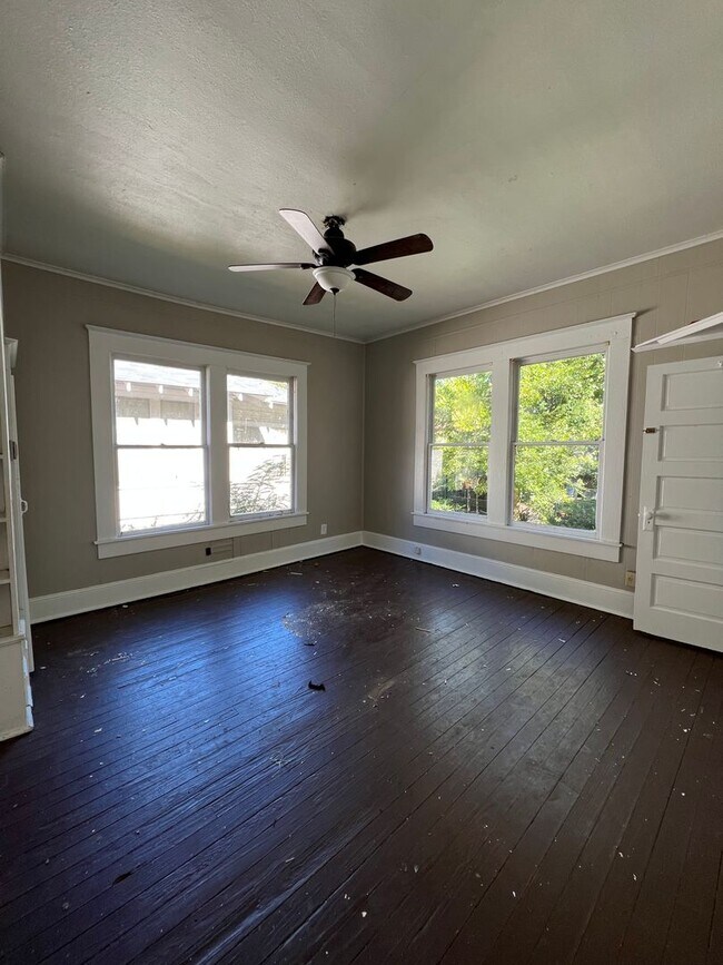 Foto del edificio - COMING SOON!